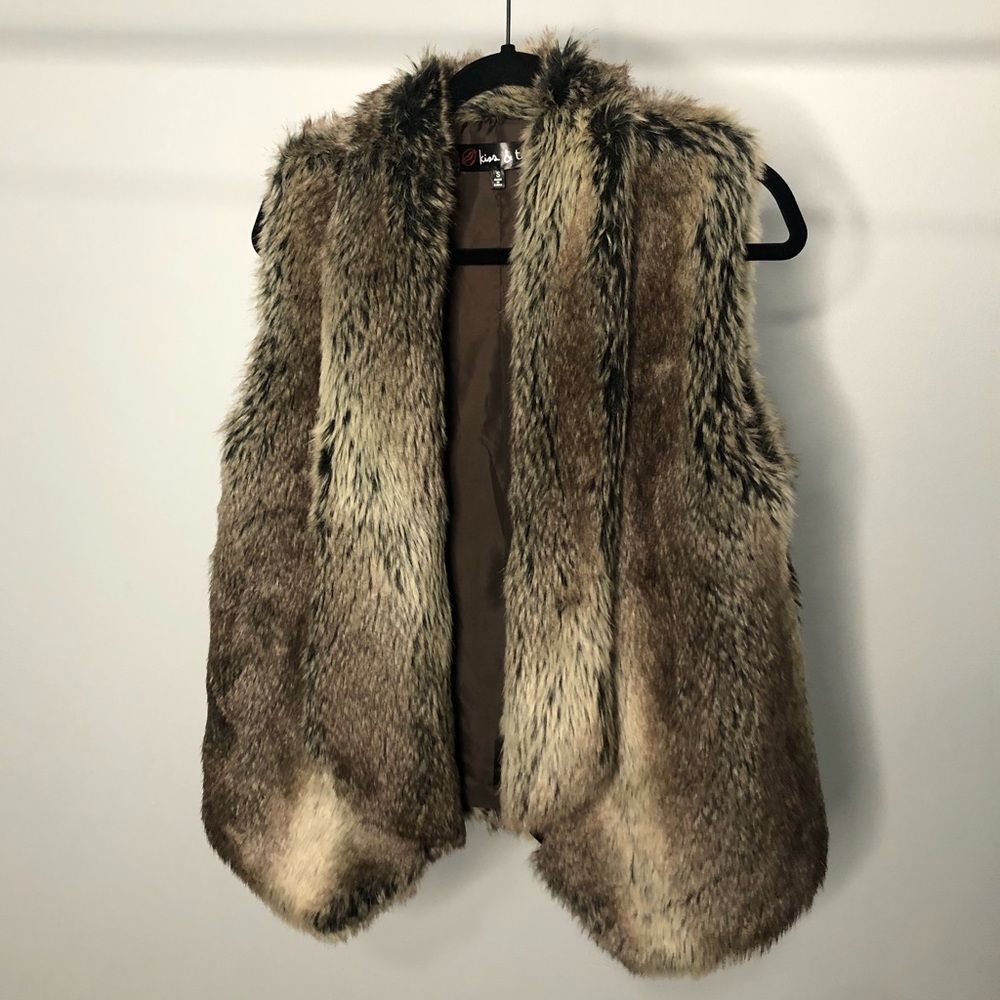 Faux Fur Vest • Brown • Small
